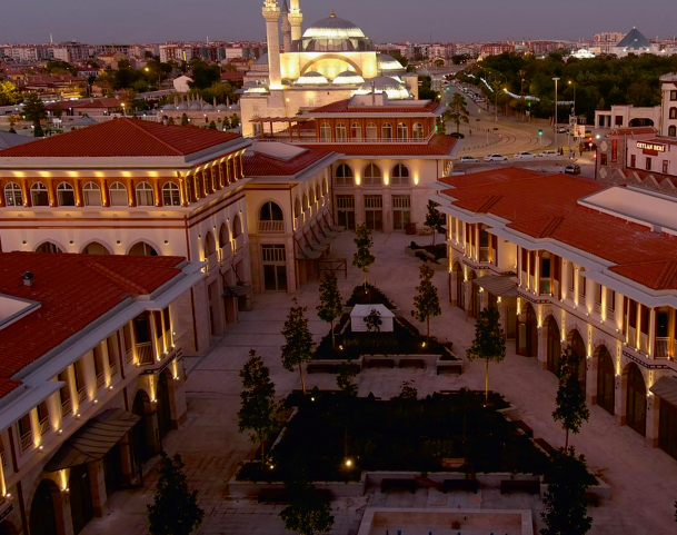 Türbe Önü Çarşısı